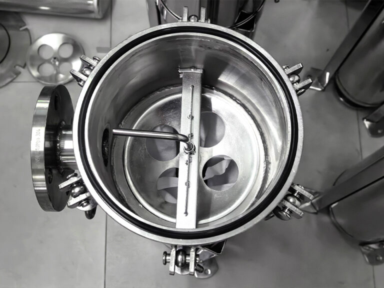 Differential Pressure Gauge Errors in Filter Housings 1 Differential Pressure Gauge Errors in Filter Housings
